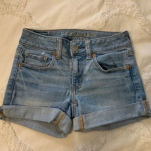 Women’s American Eagle Light blue denim shorts